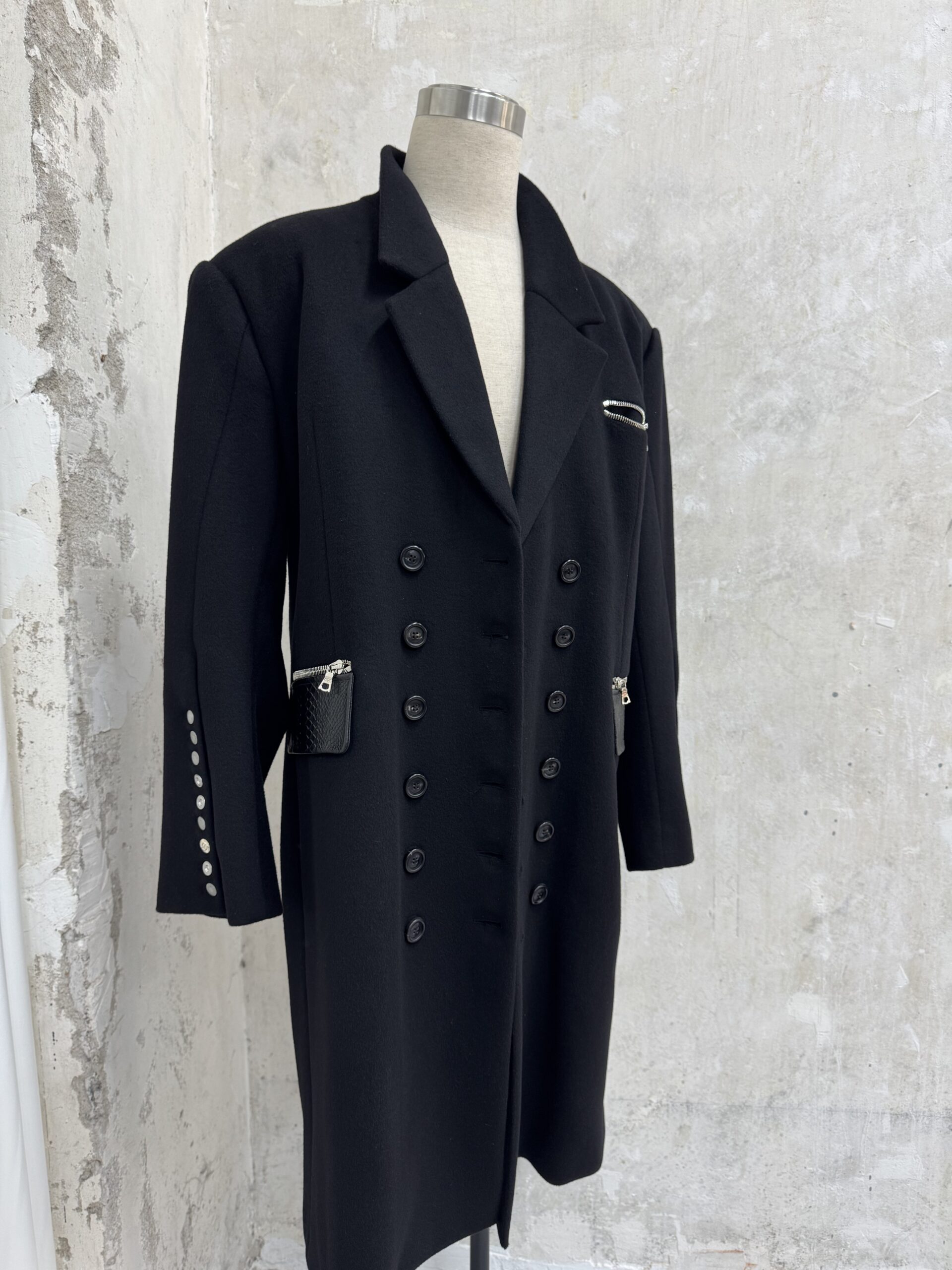 Double-Breasted Deconstructed Cashmere Overcoat with 925Silver button