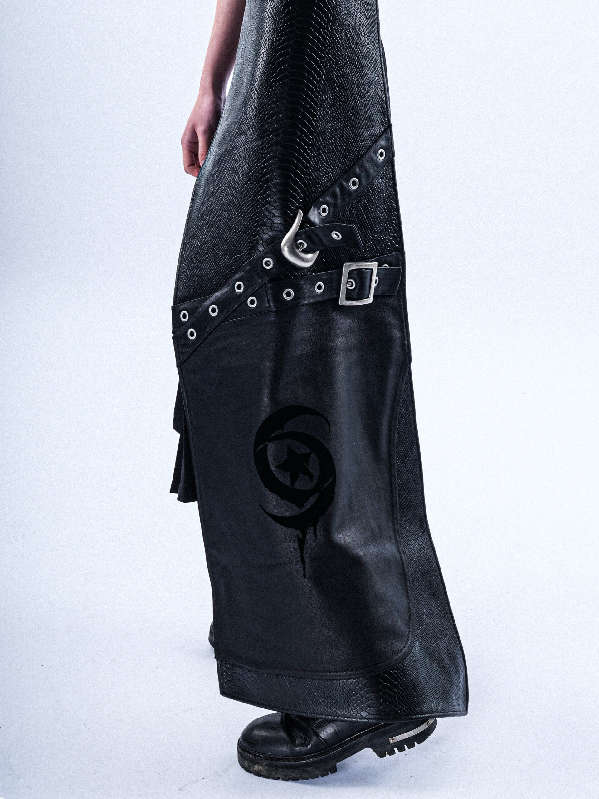 Detachable leather Waist-Cape